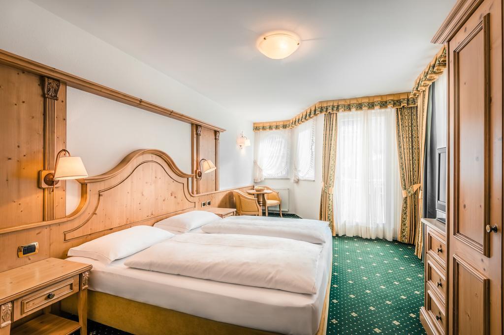 Hotel Maria Ortisei Esterno foto